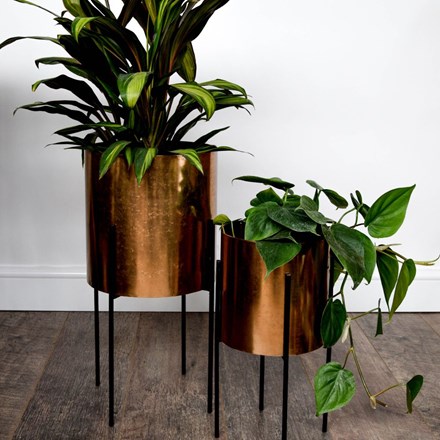 Luso plant stand - black