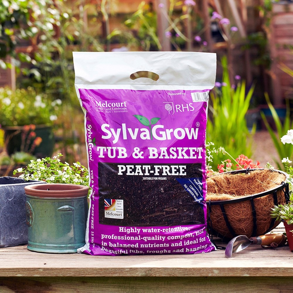 Sylvagrow peat-free tub and basket compost