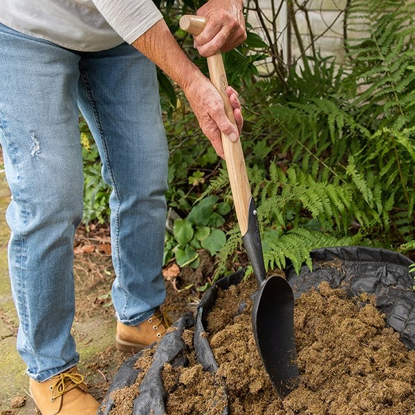 DeWit garden scoop ash T handle 