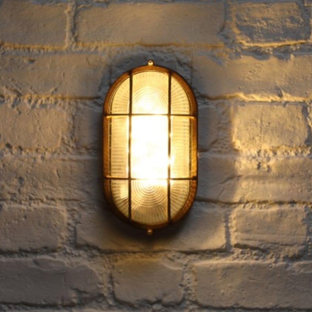 Solar oval bulkhead wall light 