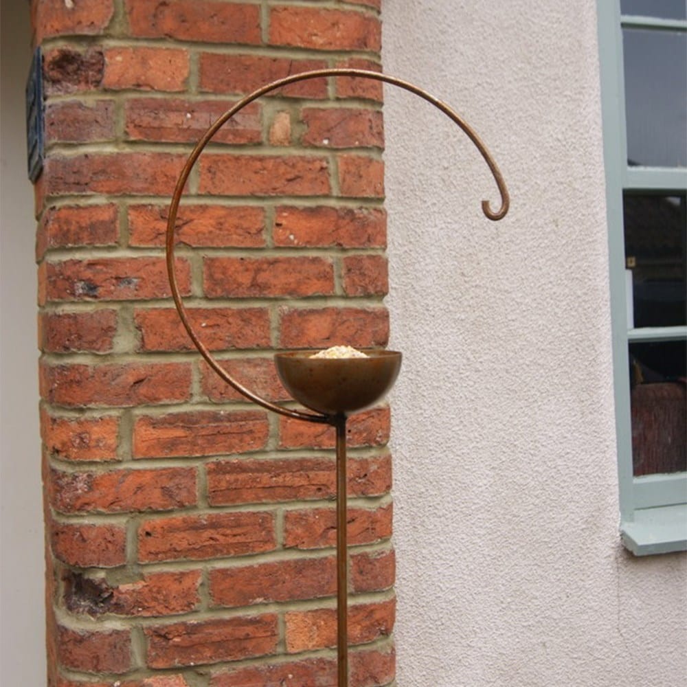 Freya bird crook with bowl and hook - rust