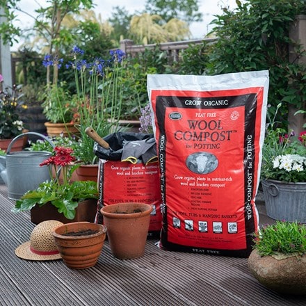 General purpose peat-free wool compost - 30 litres
