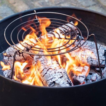 Open fire cooking grill