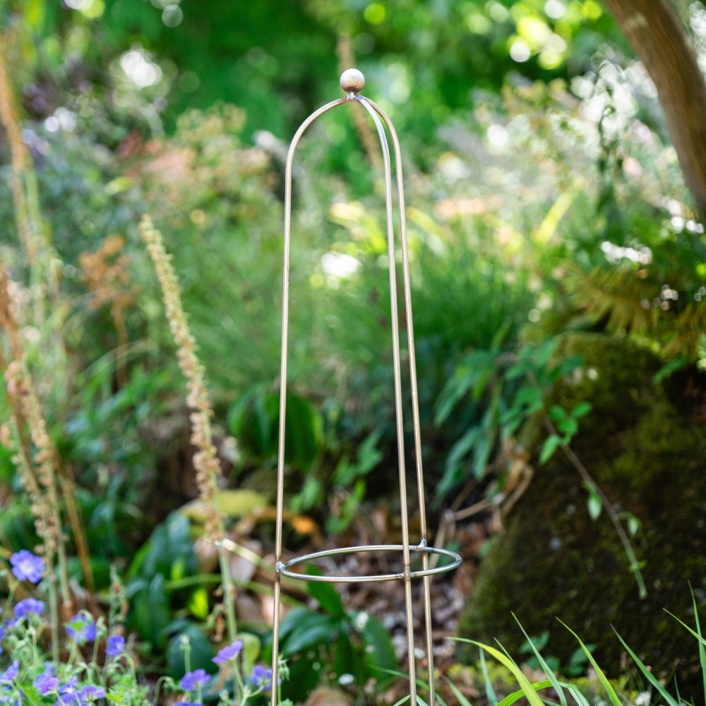 Rushton ball obelisk - rust