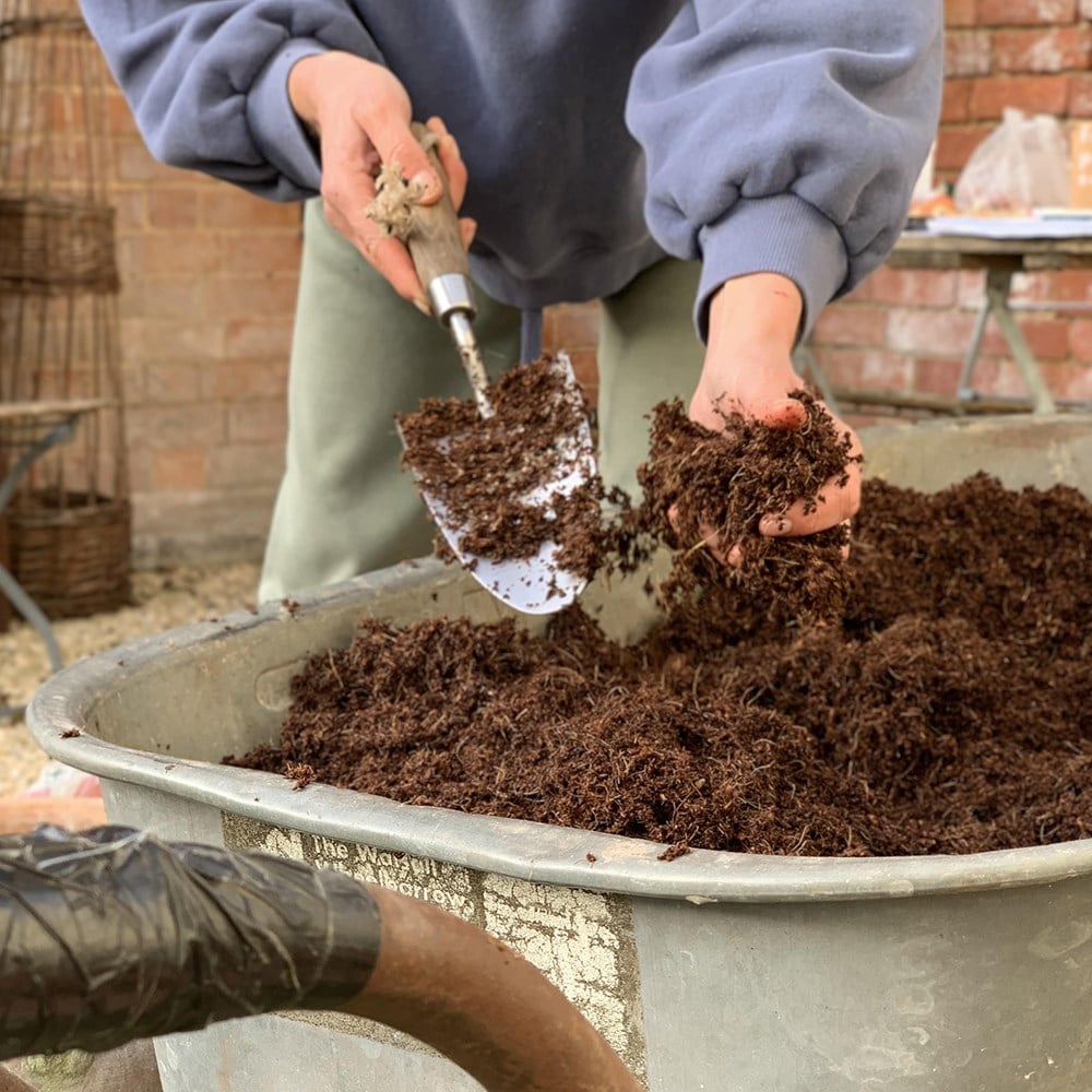 For Peat's Sake expanding compost