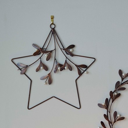 Metal mistletoe star