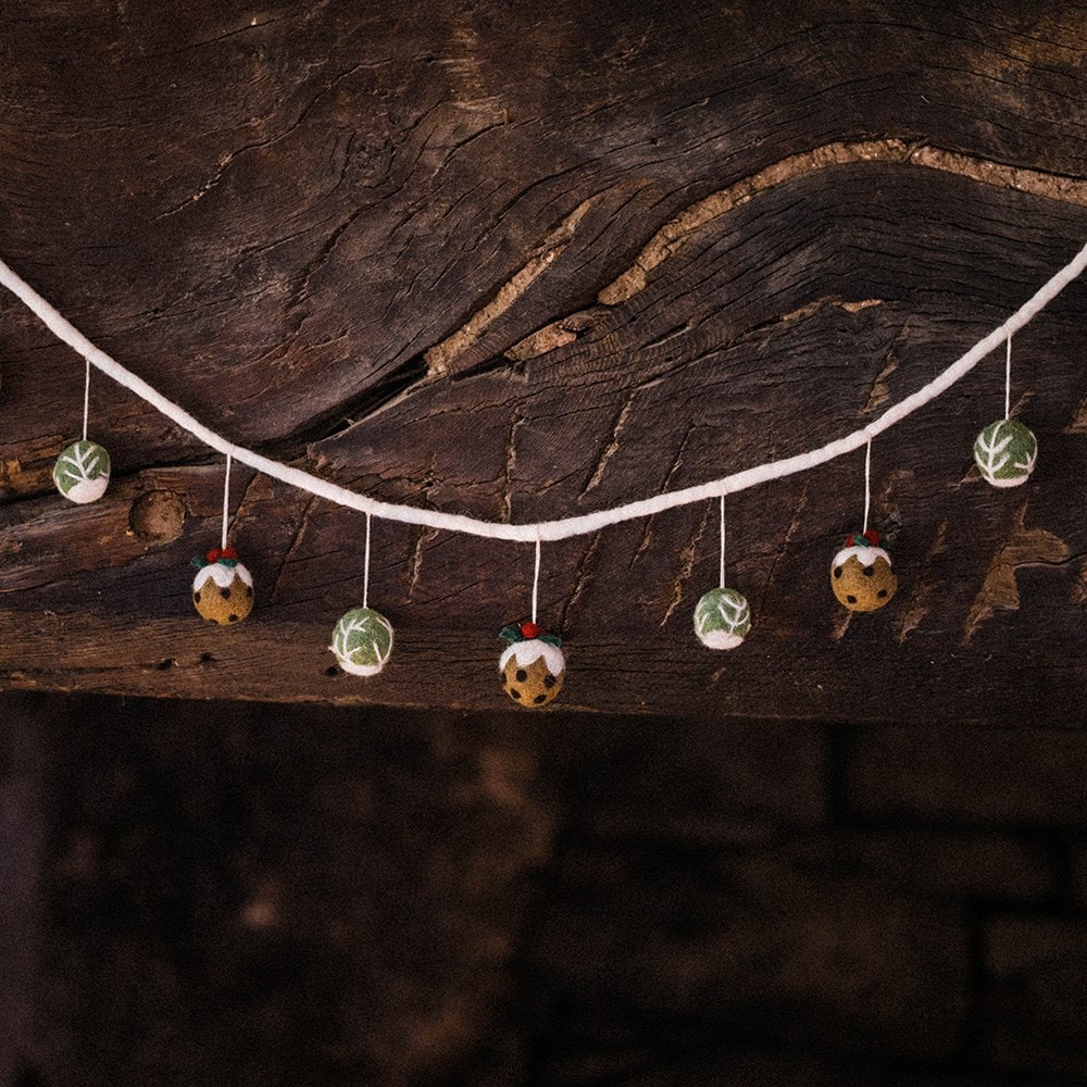 Christmas pudding & sprout garland