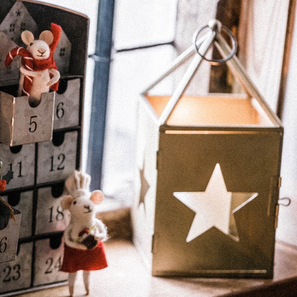 Brass star candle lantern