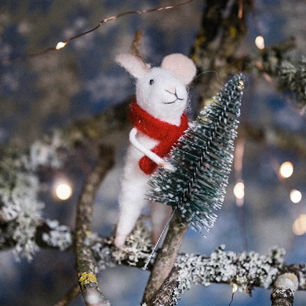 Christmas tree mouse