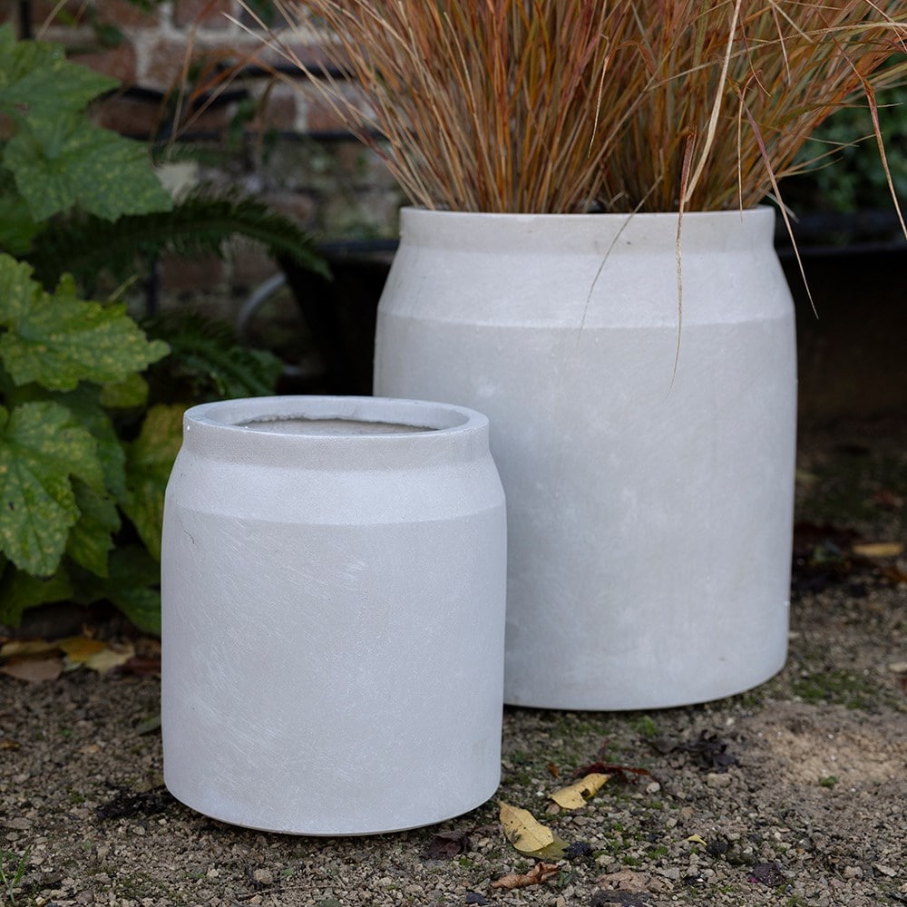 Set of two jar shaped planters - cream
