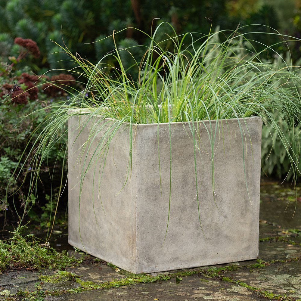 Square terrace planter - weathered cream