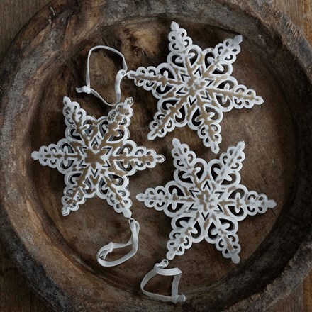 Large white washed iron stars - set of 3