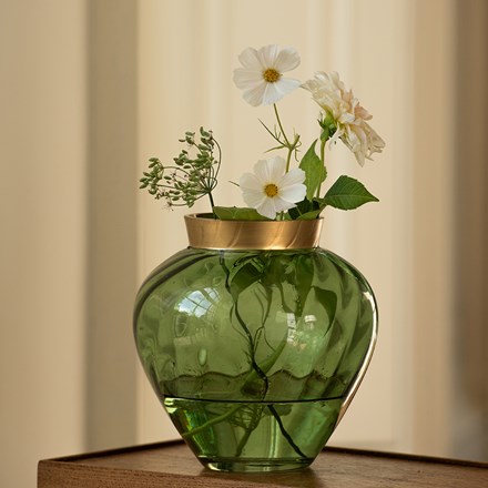 Green swirled glass vase