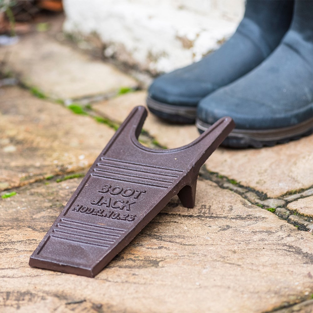 Cast iron boot jack