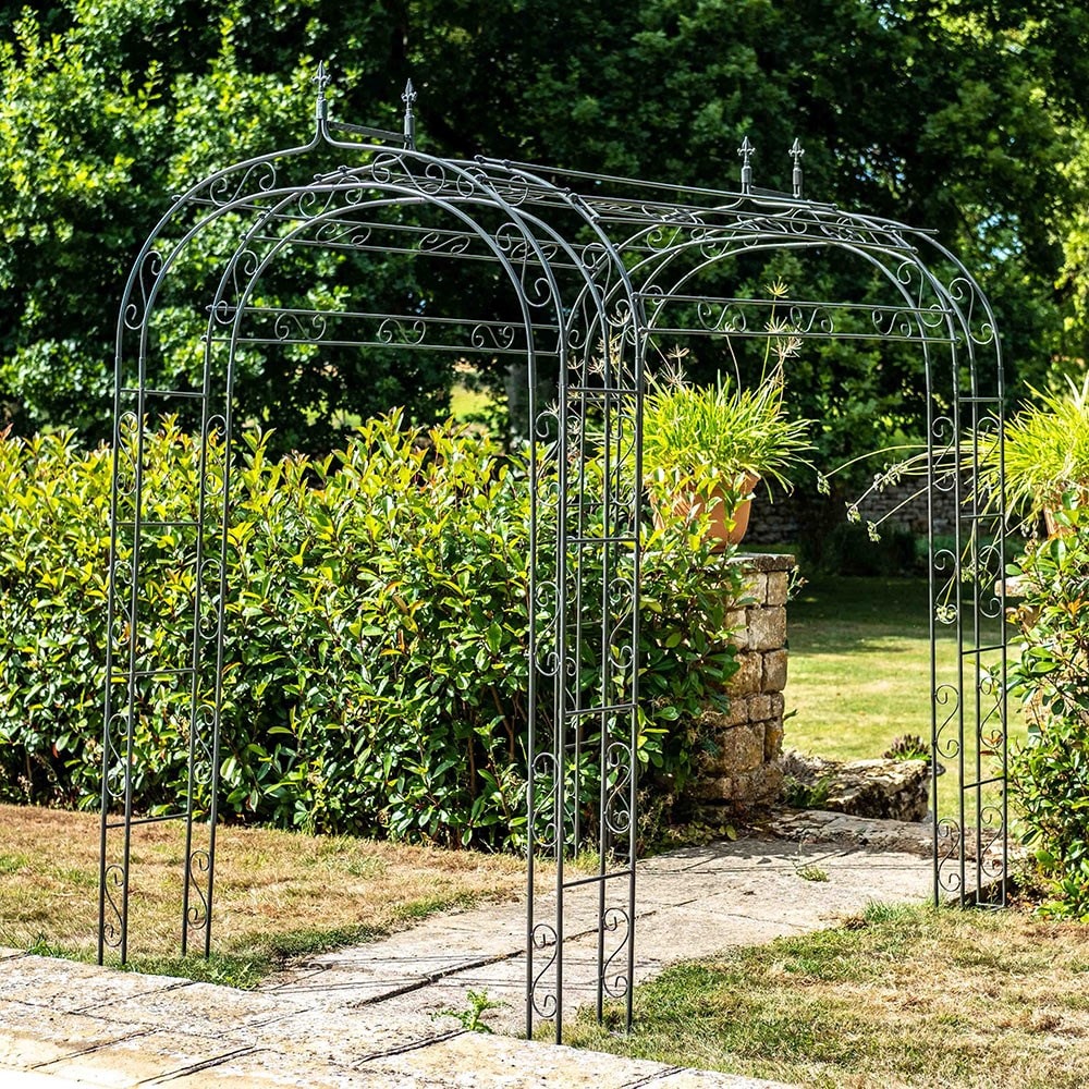 Fleur de lys arch tunnel - grey