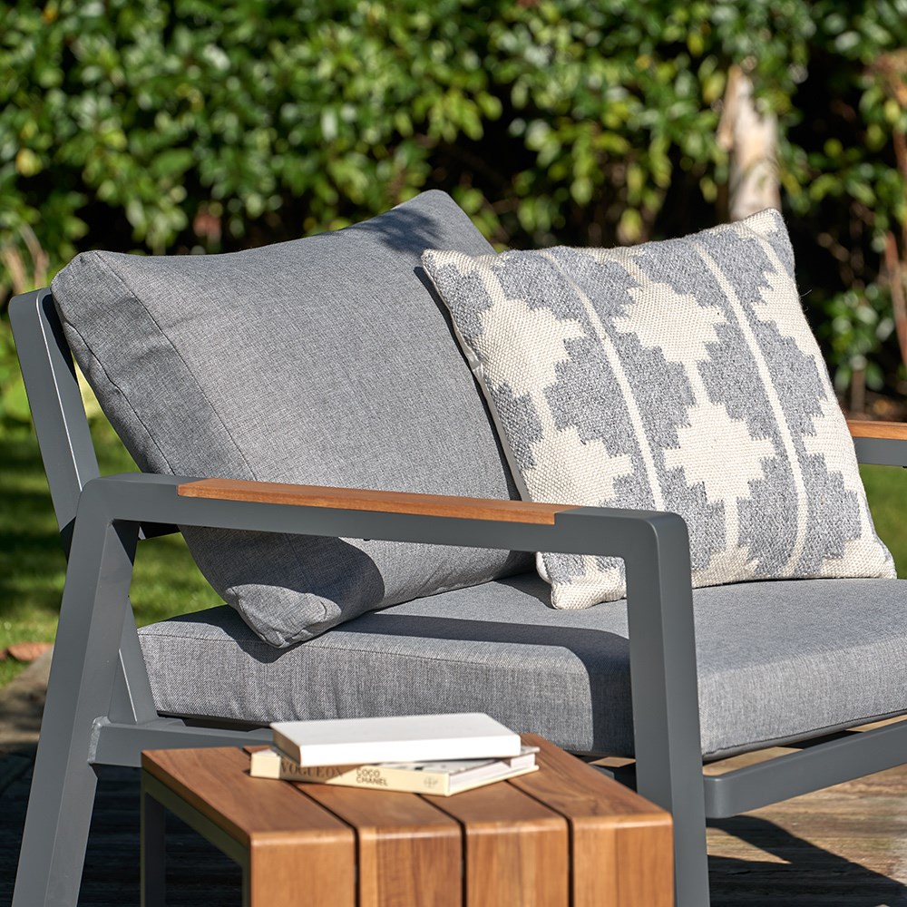 Indoor/outdoor Moroccan inspired cushion - grey