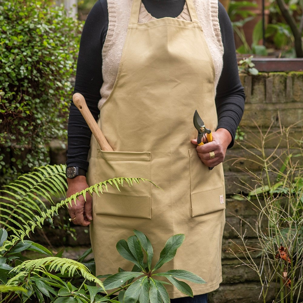 Buy Niwaki apron Delivery by Waitrose Garden