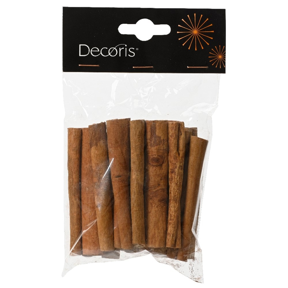 Dried cinnamon sticks
