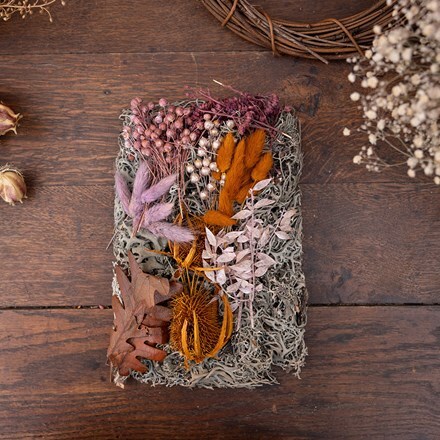 Dried floral wreath assortment - lilac mix