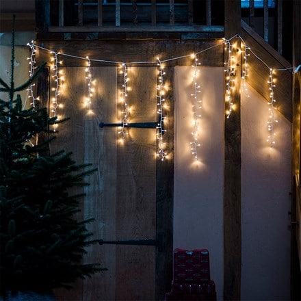 Indoor/outdoor icicle lights