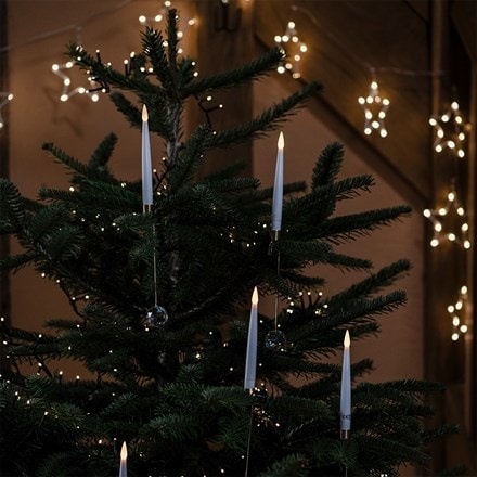 Remote controlled tree lights with jewel detail