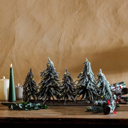 Snowy tree light up centrepiece
