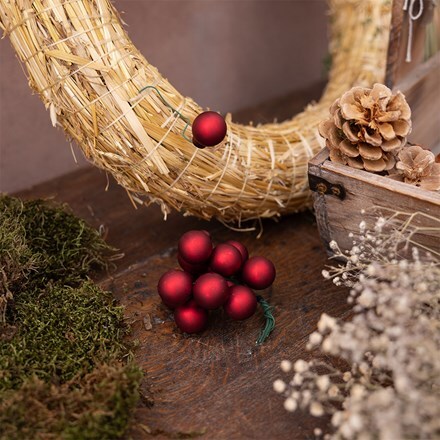Wired mini wreath baubles - red