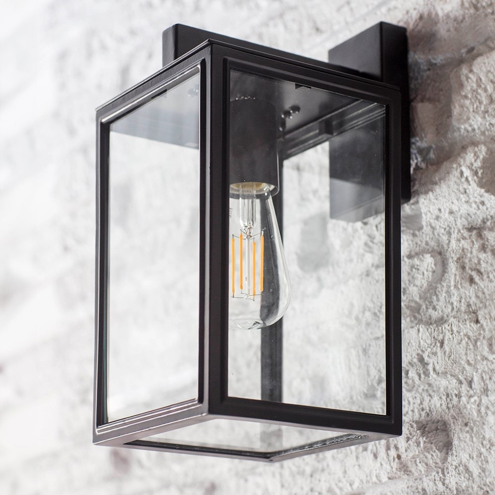 Carriage lantern wall light	