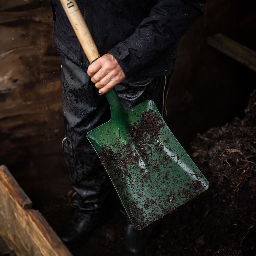 Wooden composting t-handle shovel  