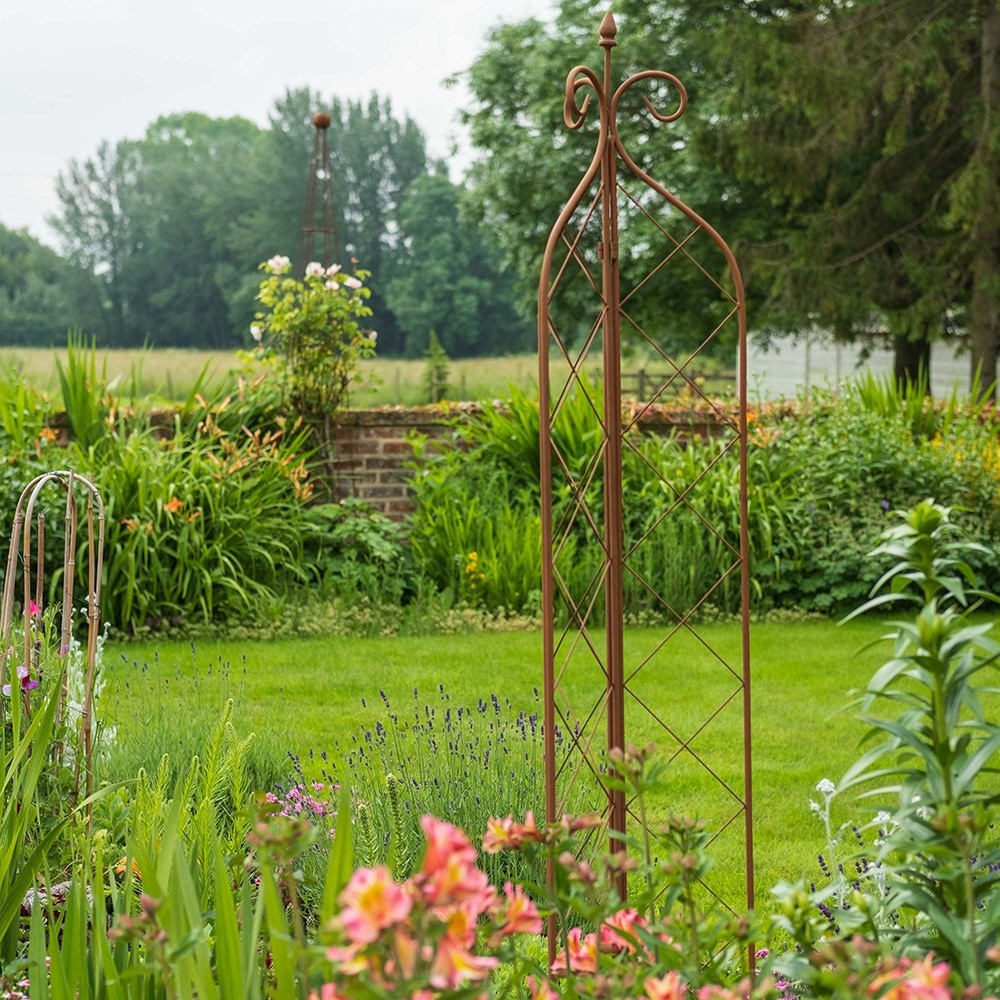 Folding lattice plant support - rust