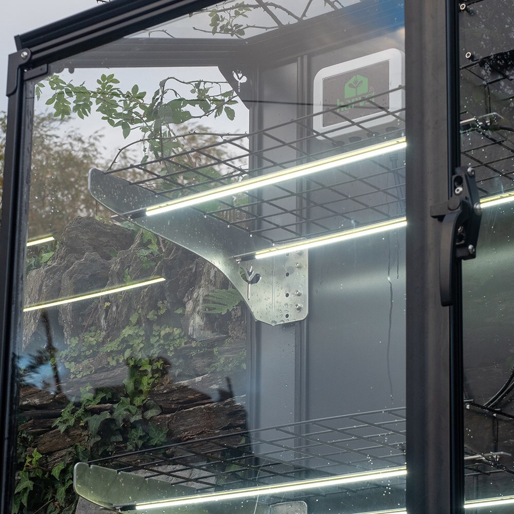 Harvst smart mini greenhouse