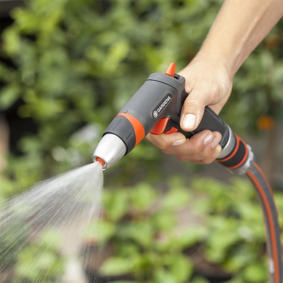 Premium cleaning nozzle gun for cleaning and spraying