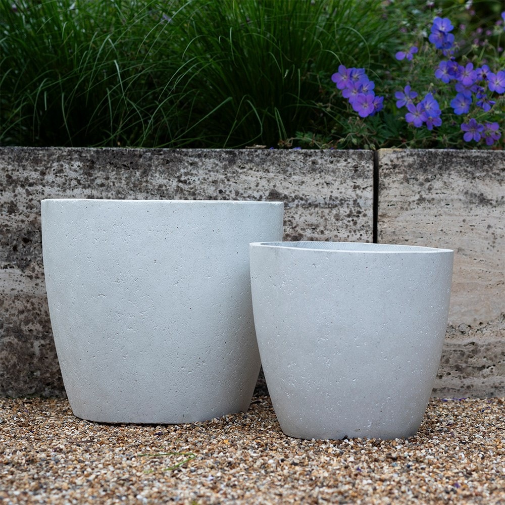 Tapered classic planter - white