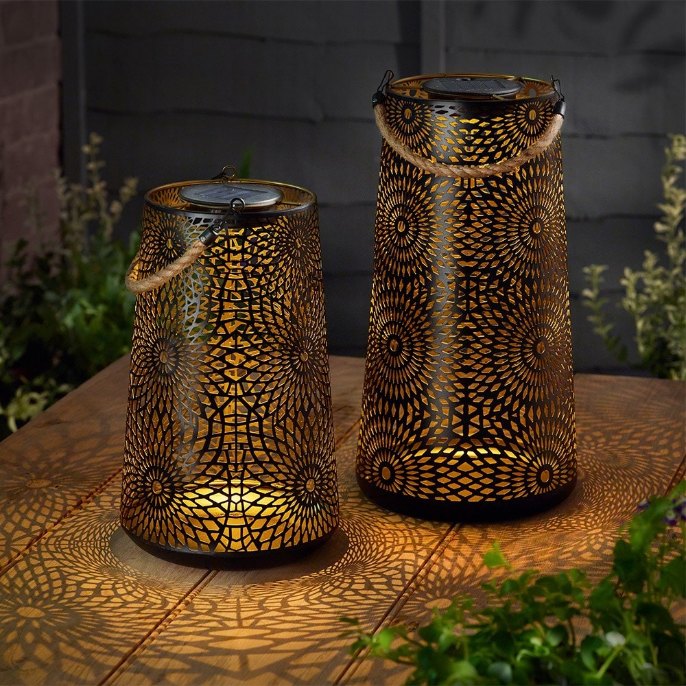 Solar cut out damasque lantern