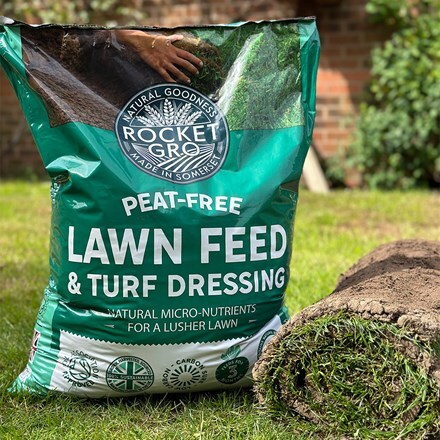 RocketGro lawn feed and turf dressing