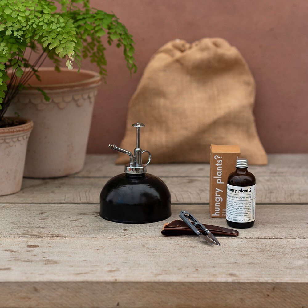 The indoor gardener care kit