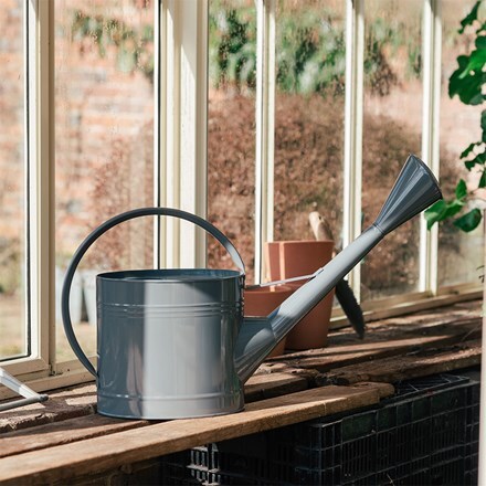 Waterfall watering can - slate grey