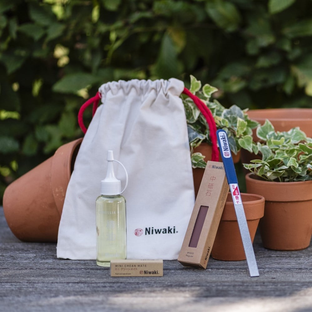 Niwaki tool cleaning care kit with gift bag