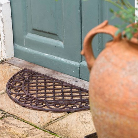 Cast iron half circle doormat