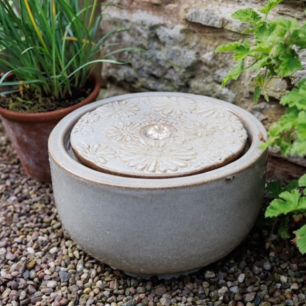 Solar ceramic bowl water fountain