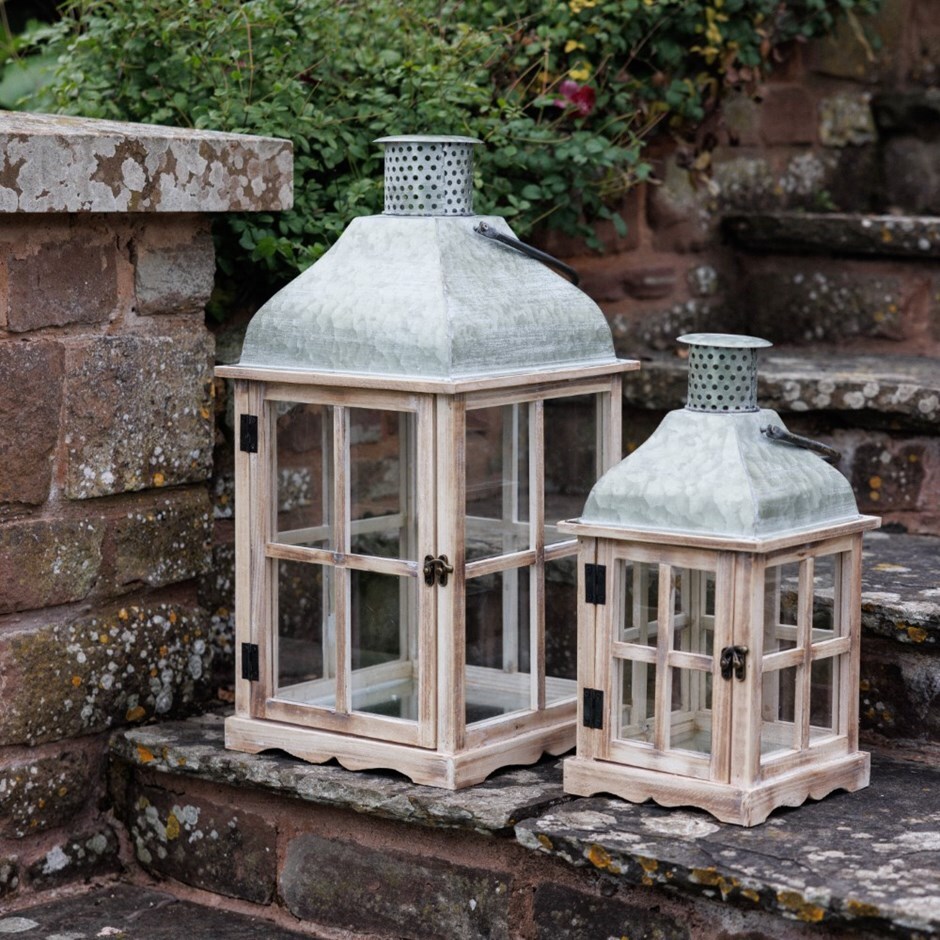 Set of two wooden window lanterns