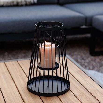 Metal candle lantern