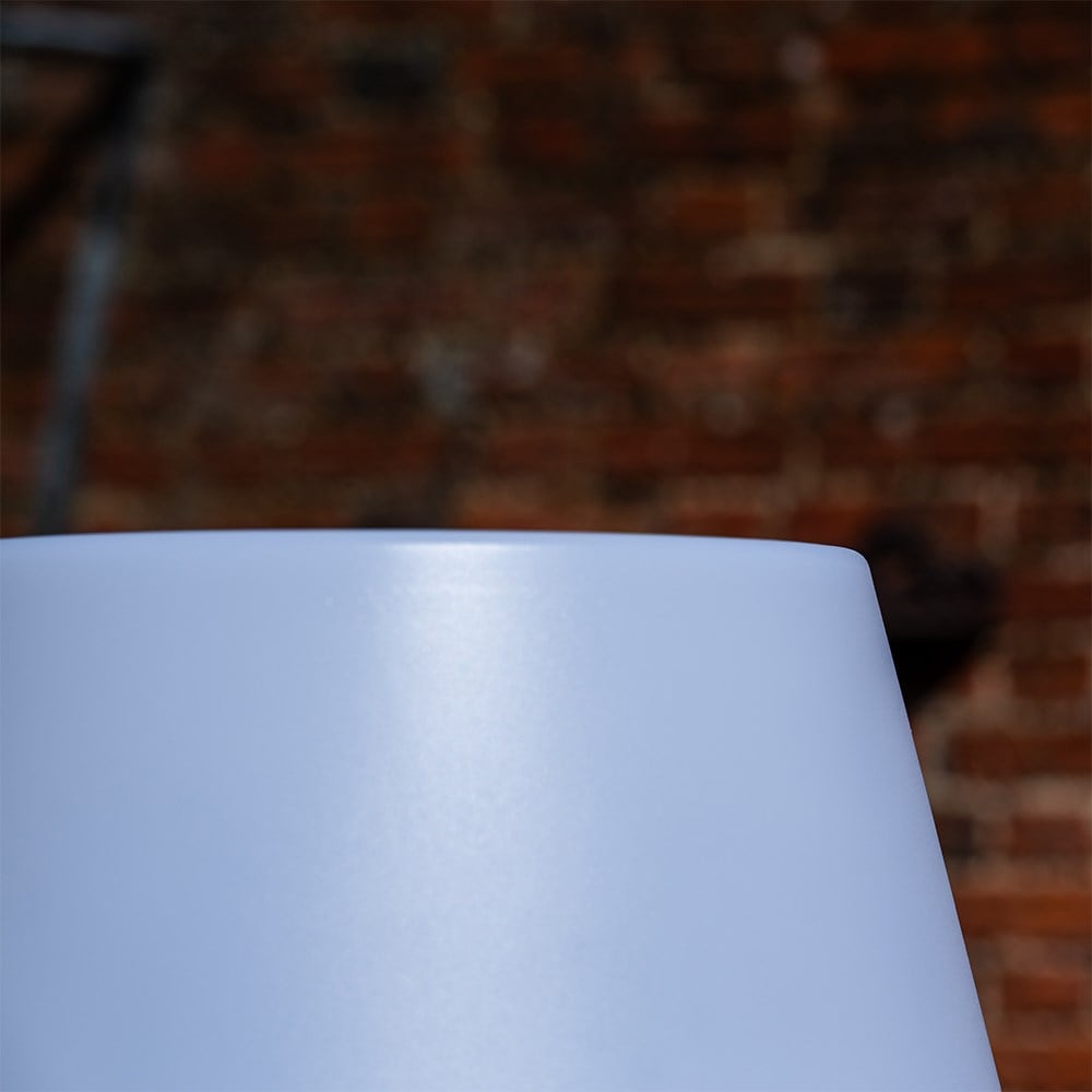 Rechargeable floor lamp