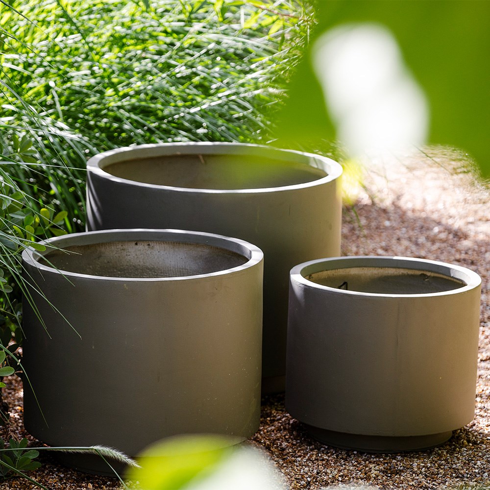 Set of three cylinder footed planters - khaki 