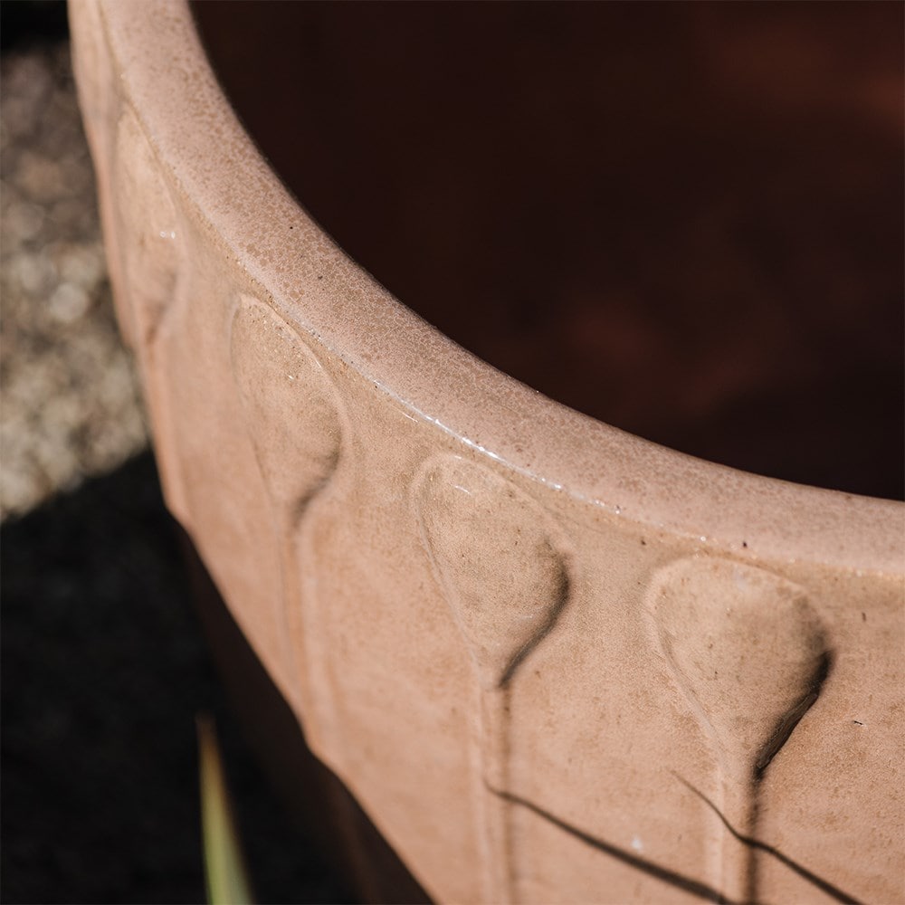 Glazed embossed droplet planter - light rust
