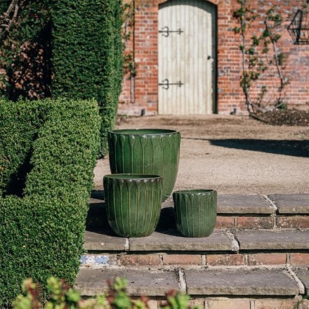 Glazed embossed droplet planter - khaki
