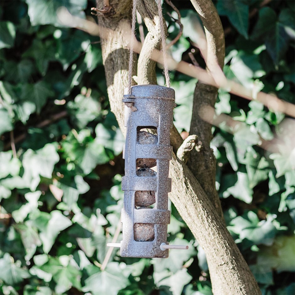 Sustainable fat ball bird feeder - coffee