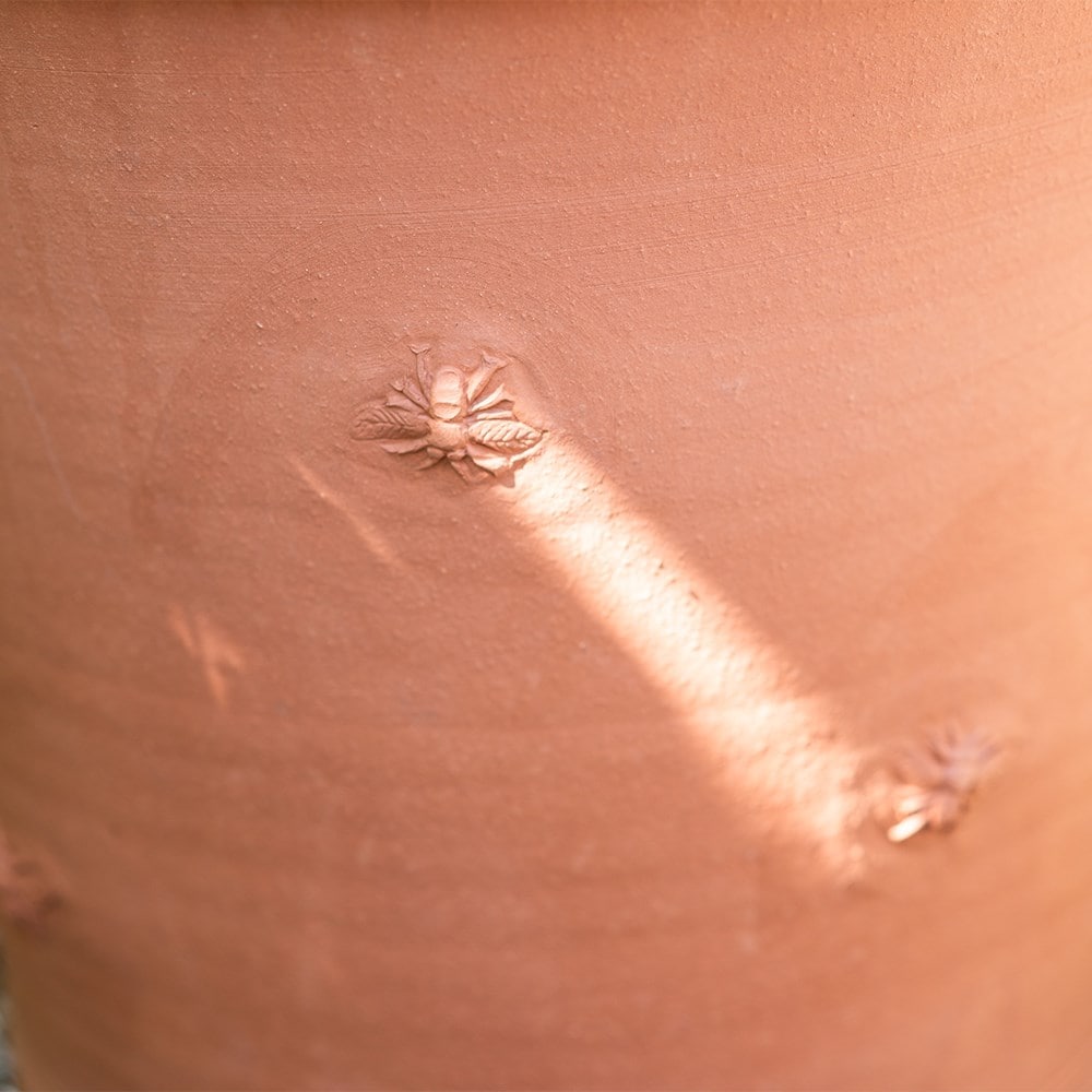 Terracotta bee pot