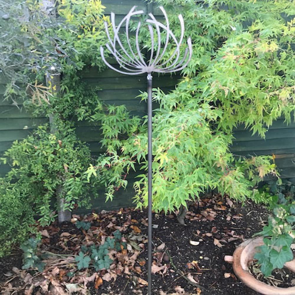 Clematis stake - rust