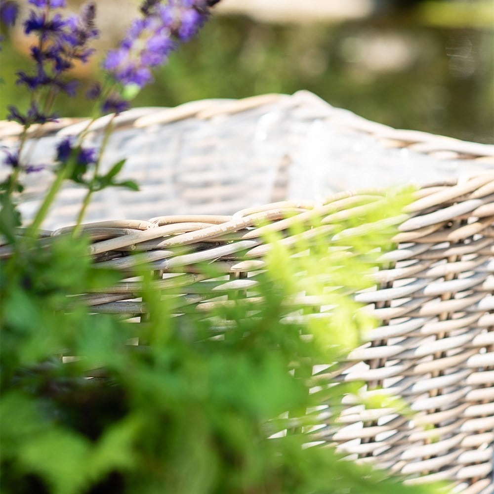 Weatherproof basket trough